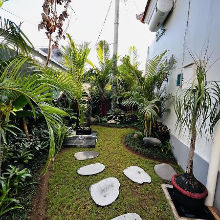Cecillia Guesthouse Canggu Exterior foto